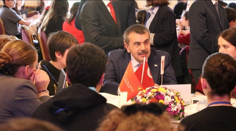 Kaymakamımız, Milli Eğitim Bakanımız'ın Teşrifleri İle Gerçekleştirilen "Türkiye Yüzyılı Maarif Modeli II. Öğrenci Çalıştayı" Programına Katıldı