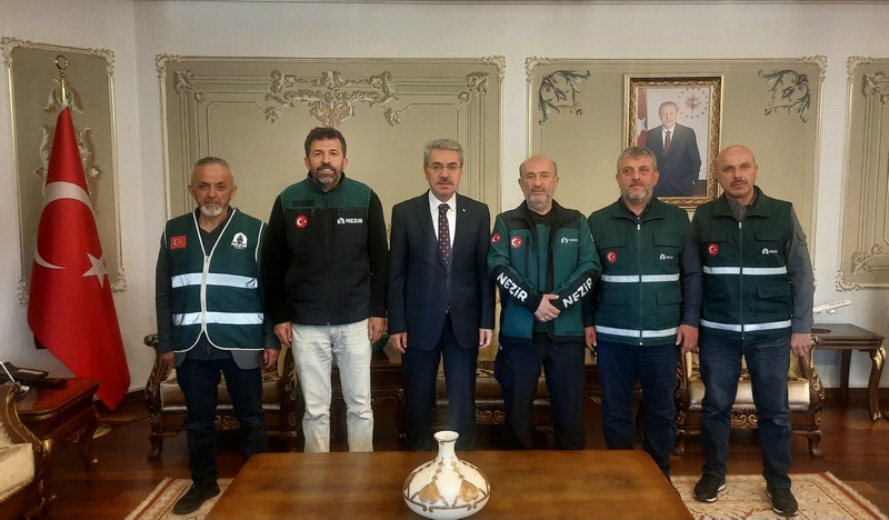 Nezih Derneği Anadolu Yakası Bölge Sorumlusu Yüksel YAR Ve Beraberindeki Heyet Kaymakamımız'ı Makamında Ziyaret Etti